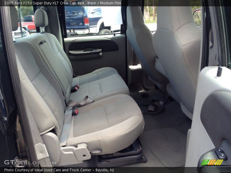 Black / Medium Flint 2005 Ford F250 Super Duty XLT Crew Cab 4x4