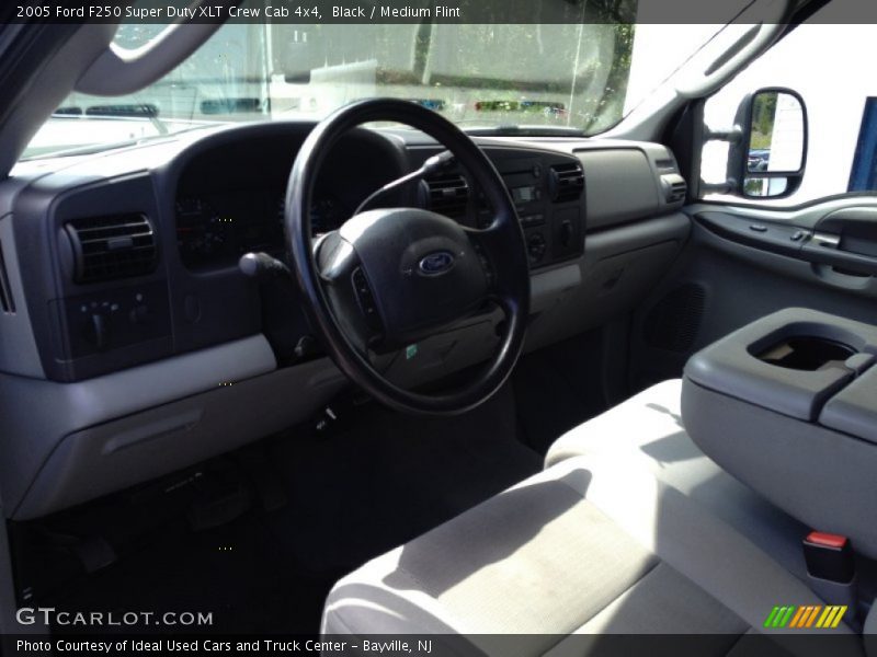 Black / Medium Flint 2005 Ford F250 Super Duty XLT Crew Cab 4x4