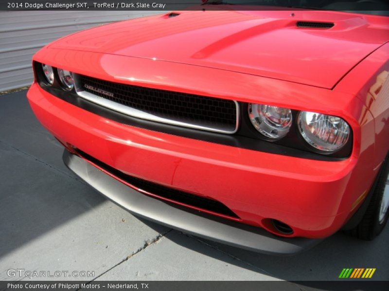 TorRed / Dark Slate Gray 2014 Dodge Challenger SXT