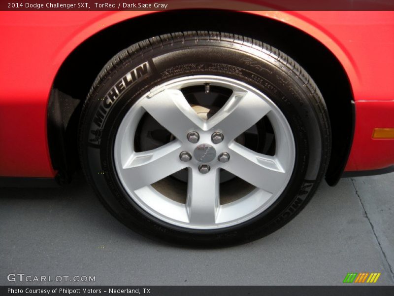 TorRed / Dark Slate Gray 2014 Dodge Challenger SXT