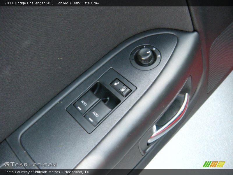 TorRed / Dark Slate Gray 2014 Dodge Challenger SXT
