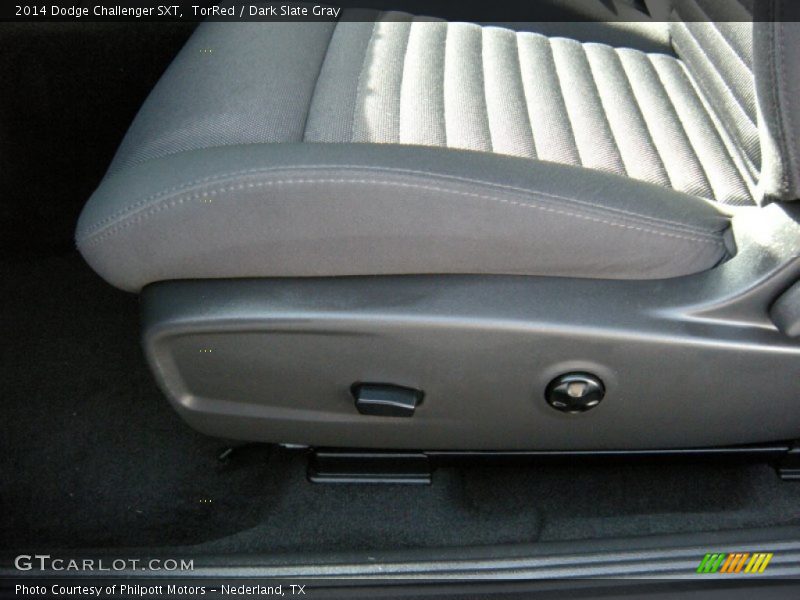 TorRed / Dark Slate Gray 2014 Dodge Challenger SXT