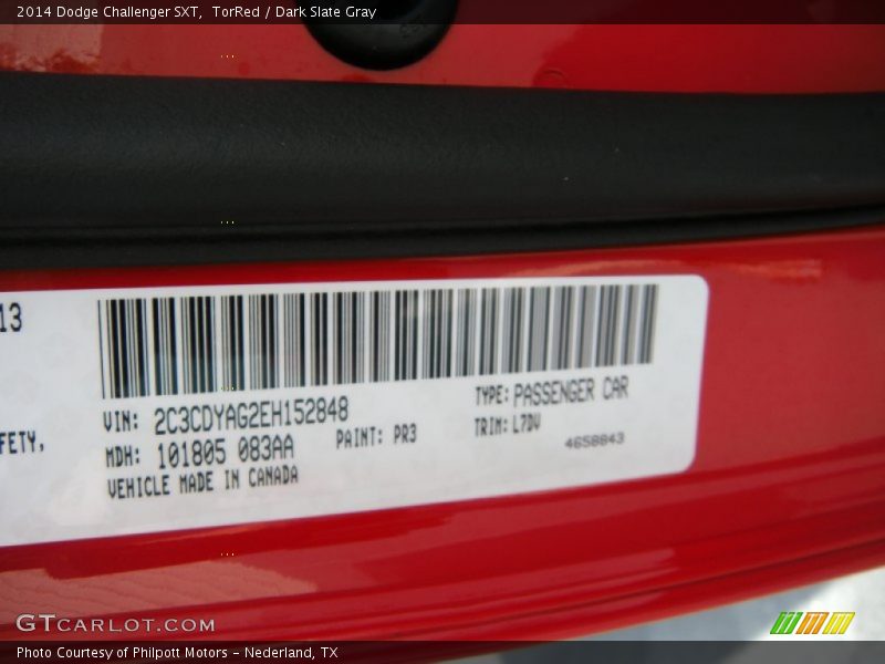 TorRed / Dark Slate Gray 2014 Dodge Challenger SXT
