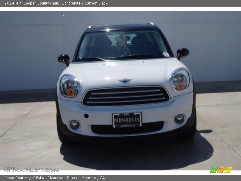 Light White / Carbon Black 2014 Mini Cooper Countryman