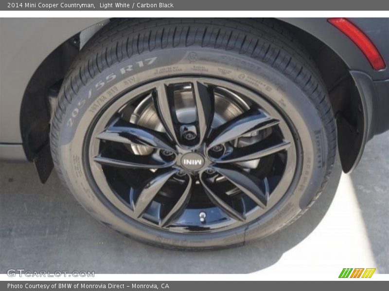 Light White / Carbon Black 2014 Mini Cooper Countryman