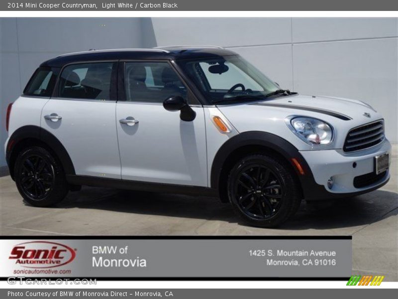 Light White / Carbon Black 2014 Mini Cooper Countryman