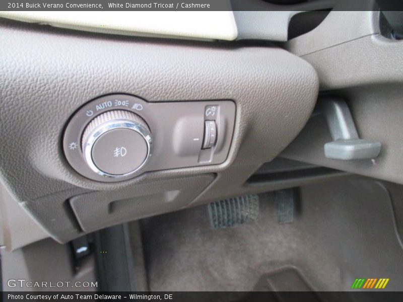 White Diamond Tricoat / Cashmere 2014 Buick Verano Convenience