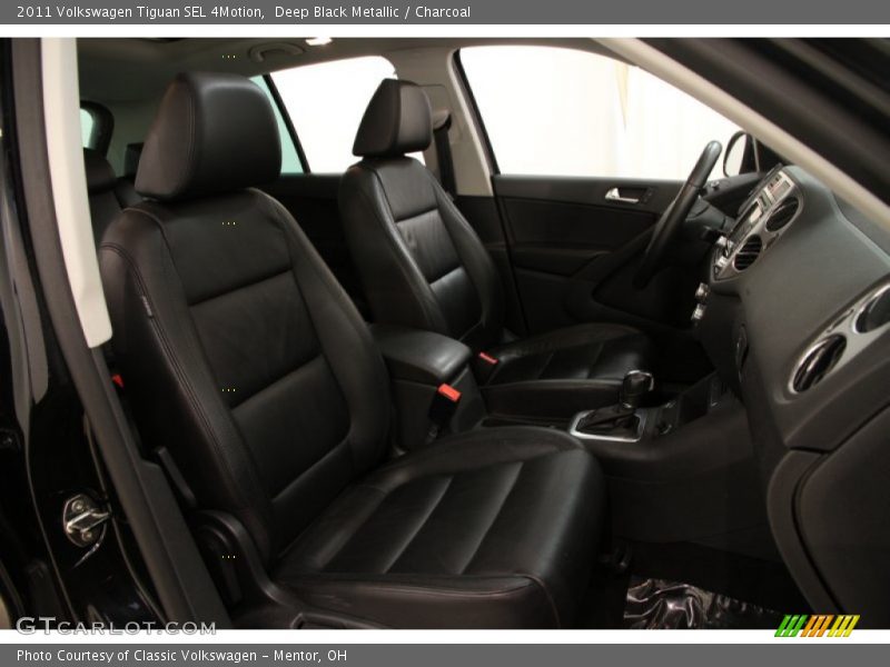 Deep Black Metallic / Charcoal 2011 Volkswagen Tiguan SEL 4Motion