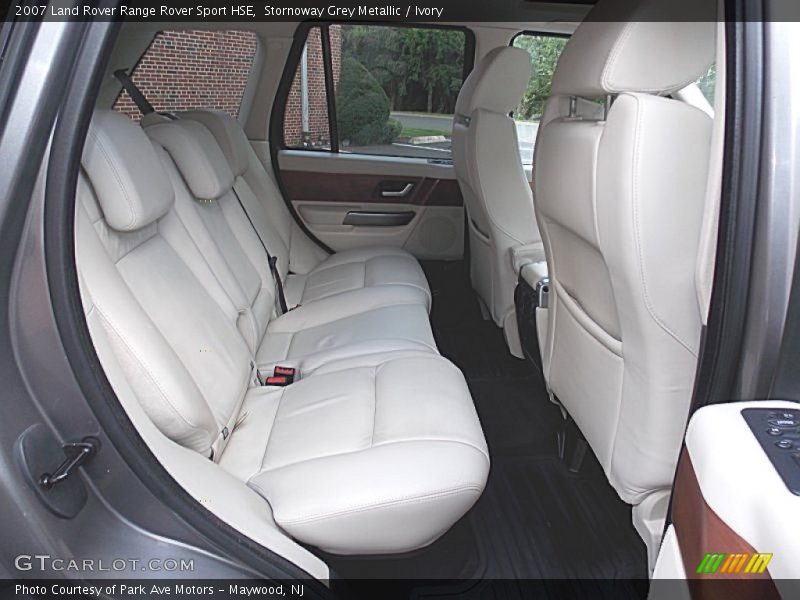 Rear Seat of 2007 Range Rover Sport HSE