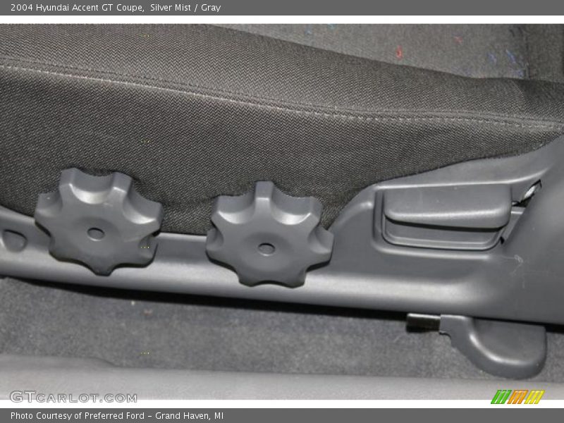 Silver Mist / Gray 2004 Hyundai Accent GT Coupe