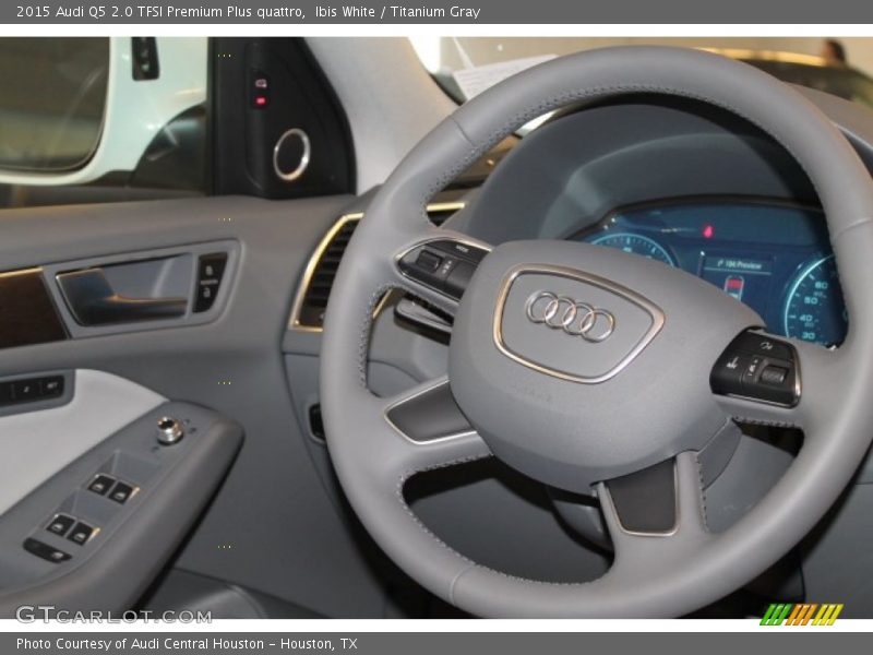 Ibis White / Titanium Gray 2015 Audi Q5 2.0 TFSI Premium Plus quattro