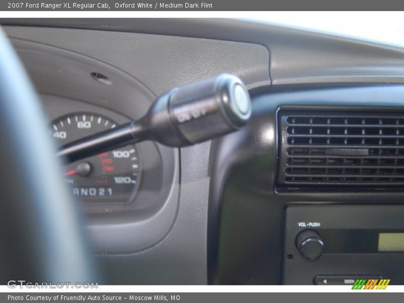 Oxford White / Medium Dark Flint 2007 Ford Ranger XL Regular Cab
