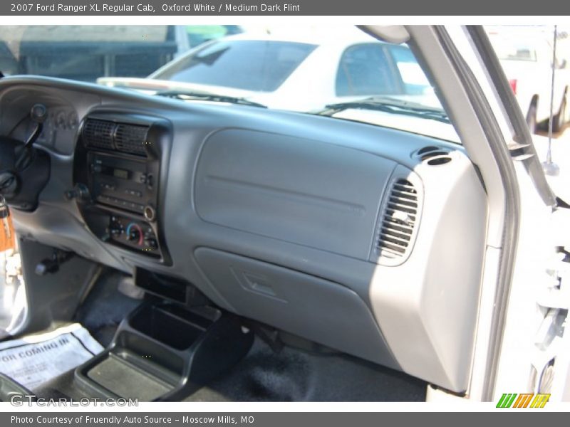 Oxford White / Medium Dark Flint 2007 Ford Ranger XL Regular Cab