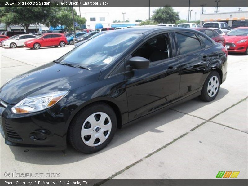 Tuxedo Black / Charcoal Black 2014 Ford Focus S Sedan