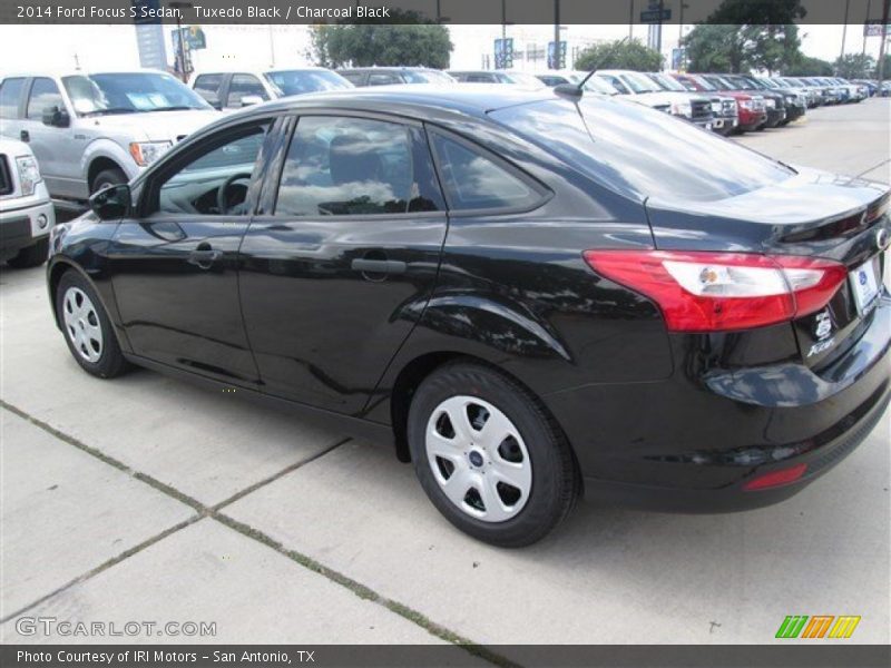 Tuxedo Black / Charcoal Black 2014 Ford Focus S Sedan