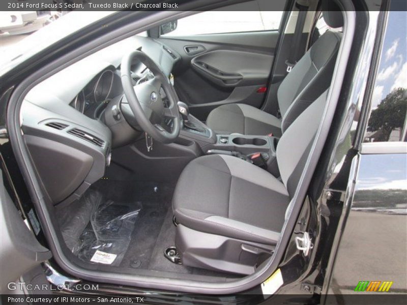 Tuxedo Black / Charcoal Black 2014 Ford Focus S Sedan