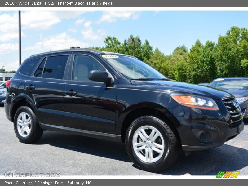 Front 3/4 View of 2010 Santa Fe GLS