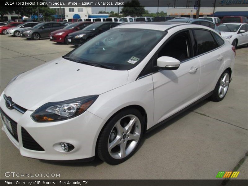 Front 3/4 View of 2014 Focus Titanium Sedan