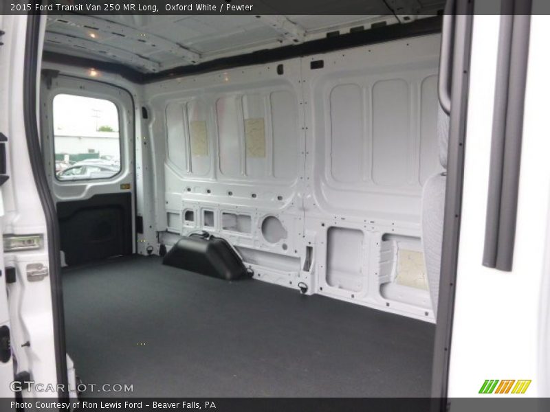  2015 Transit Van 250 MR Long Trunk