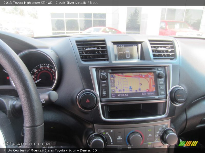 Classic Silver Metallic / Black 2013 Toyota Highlander SE 4WD