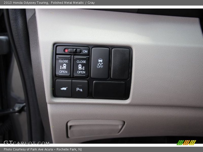 Polished Metal Metallic / Gray 2013 Honda Odyssey Touring