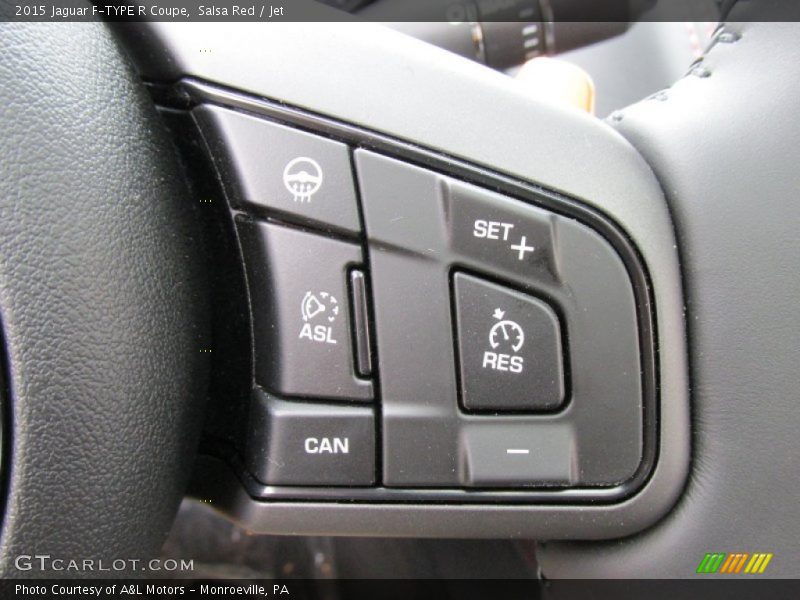Controls of 2015 F-TYPE R Coupe
