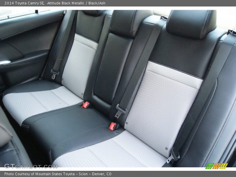 Attitude Black Metallic / Black/Ash 2014 Toyota Camry SE