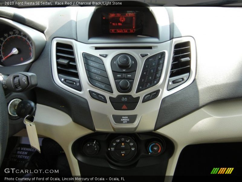 Race Red / Charcoal Black/Light Stone 2013 Ford Fiesta SE Sedan