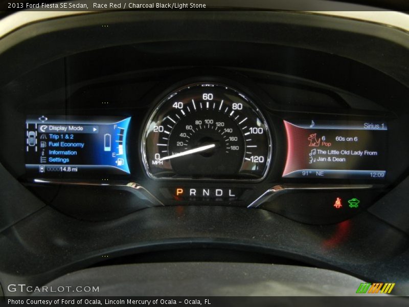 Race Red / Charcoal Black/Light Stone 2013 Ford Fiesta SE Sedan