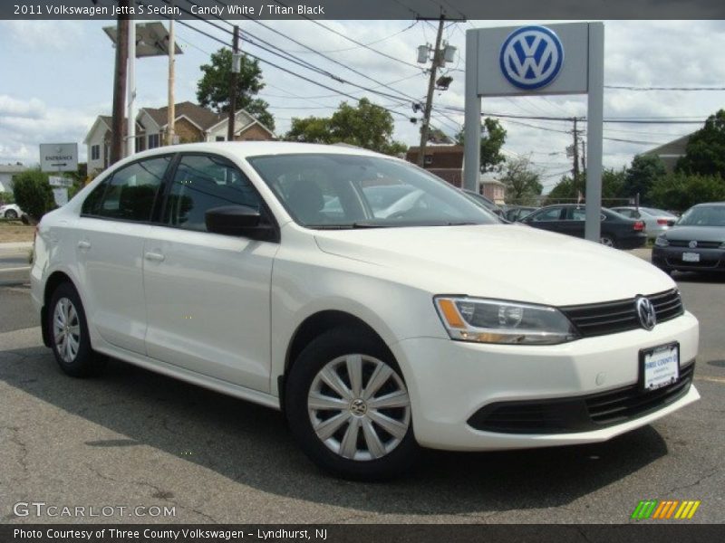 Candy White / Titan Black 2011 Volkswagen Jetta S Sedan