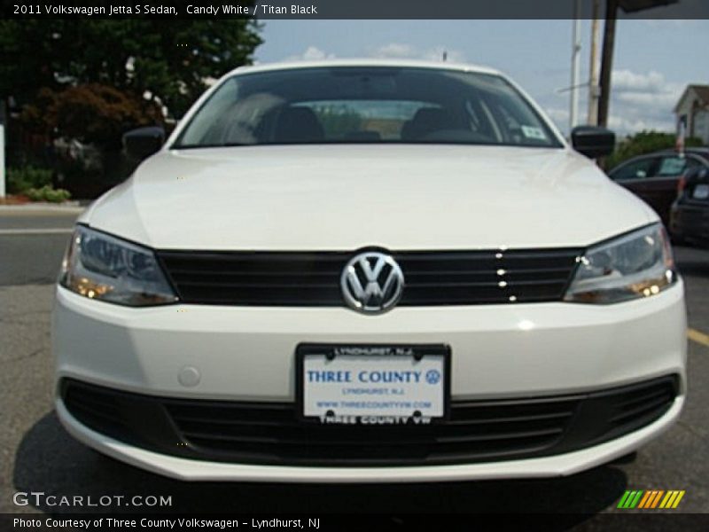 Candy White / Titan Black 2011 Volkswagen Jetta S Sedan