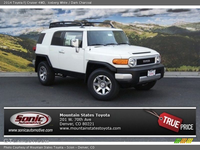 Iceberg White / Dark Charcoal 2014 Toyota FJ Cruiser 4WD