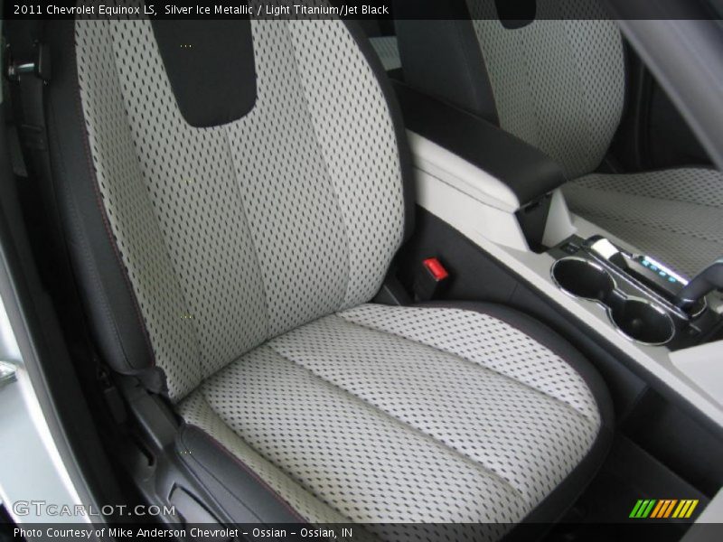 Silver Ice Metallic / Light Titanium/Jet Black 2011 Chevrolet Equinox LS