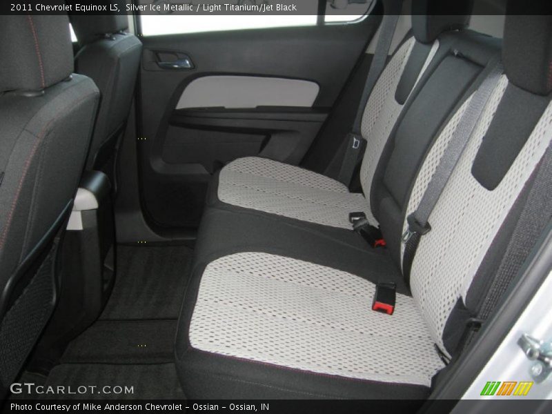 Silver Ice Metallic / Light Titanium/Jet Black 2011 Chevrolet Equinox LS