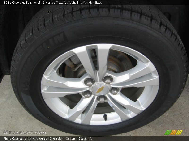 Silver Ice Metallic / Light Titanium/Jet Black 2011 Chevrolet Equinox LS