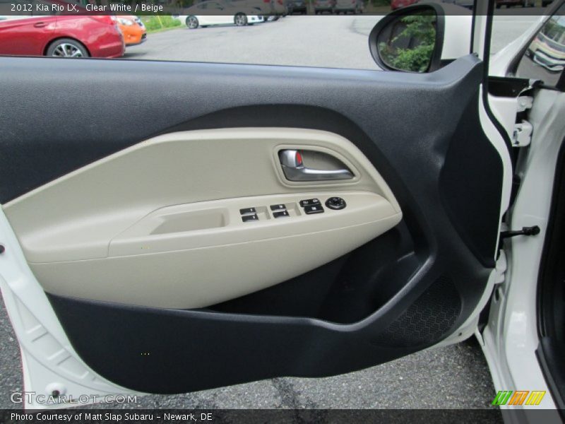 Clear White / Beige 2012 Kia Rio LX