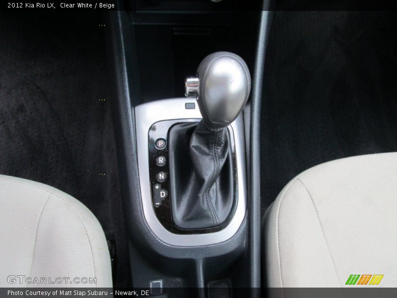 Clear White / Beige 2012 Kia Rio LX