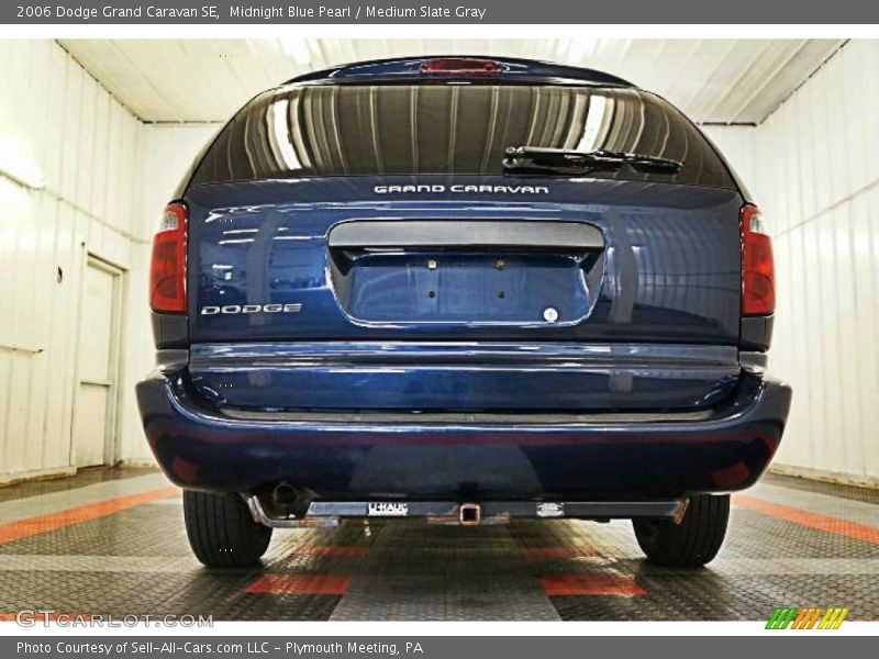 Midnight Blue Pearl / Medium Slate Gray 2006 Dodge Grand Caravan SE