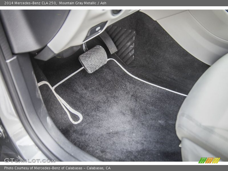 Mountain Gray Metallic / Ash 2014 Mercedes-Benz CLA 250