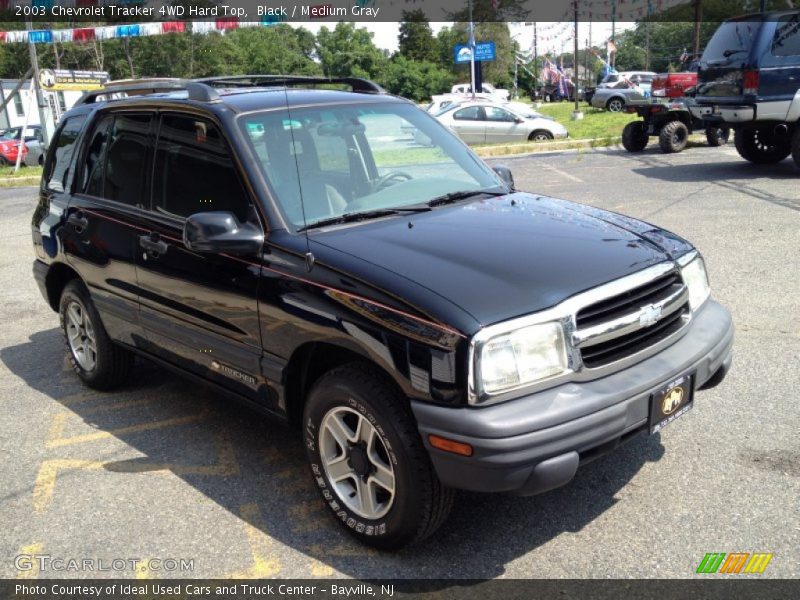 Black / Medium Gray 2003 Chevrolet Tracker 4WD Hard Top