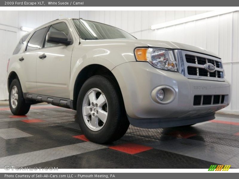 White Suede / Camel 2009 Ford Escape XLT