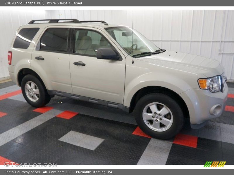 White Suede / Camel 2009 Ford Escape XLT
