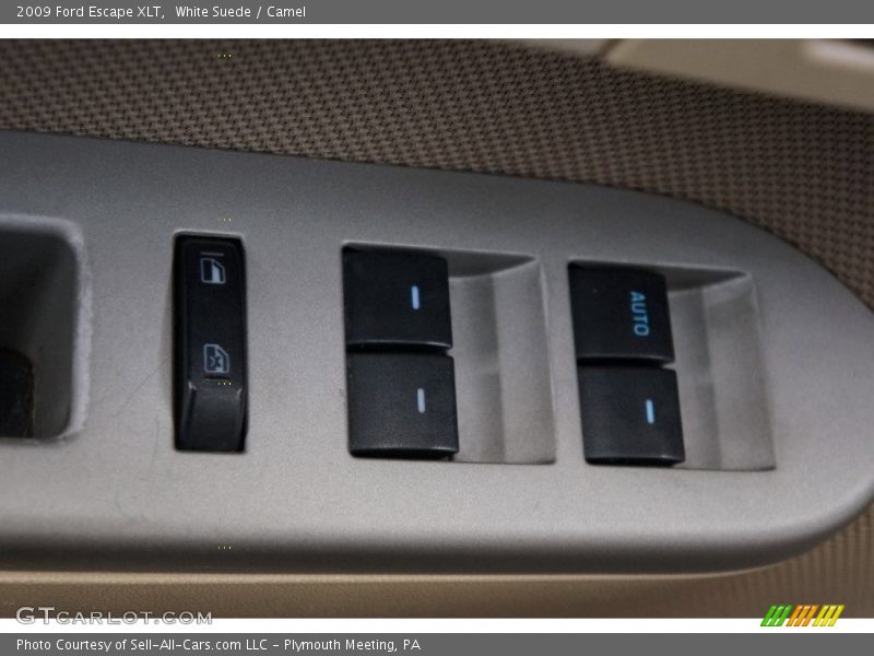 White Suede / Camel 2009 Ford Escape XLT