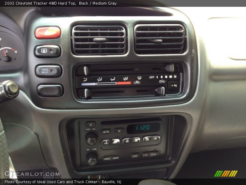 Black / Medium Gray 2003 Chevrolet Tracker 4WD Hard Top