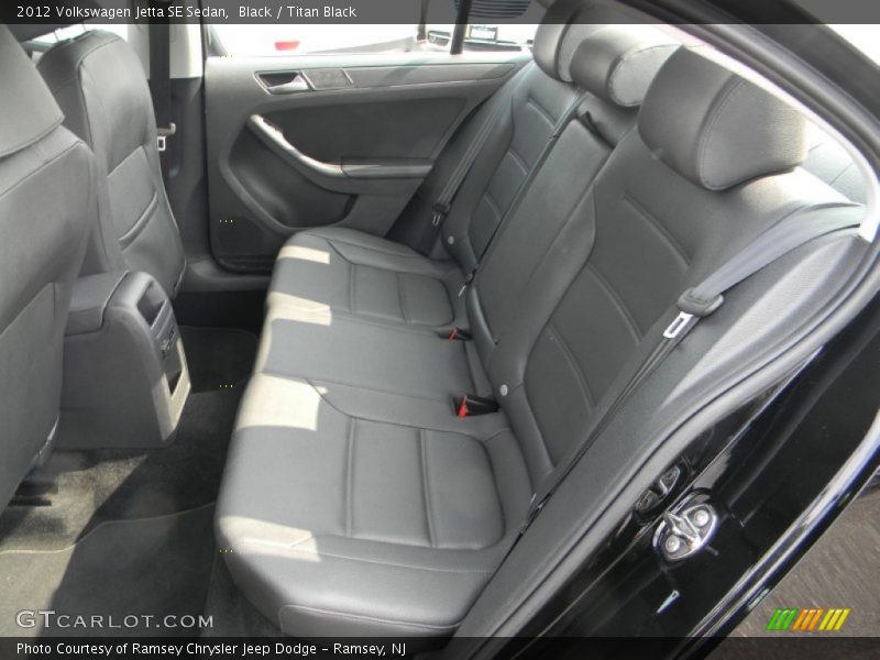 Black / Titan Black 2012 Volkswagen Jetta SE Sedan