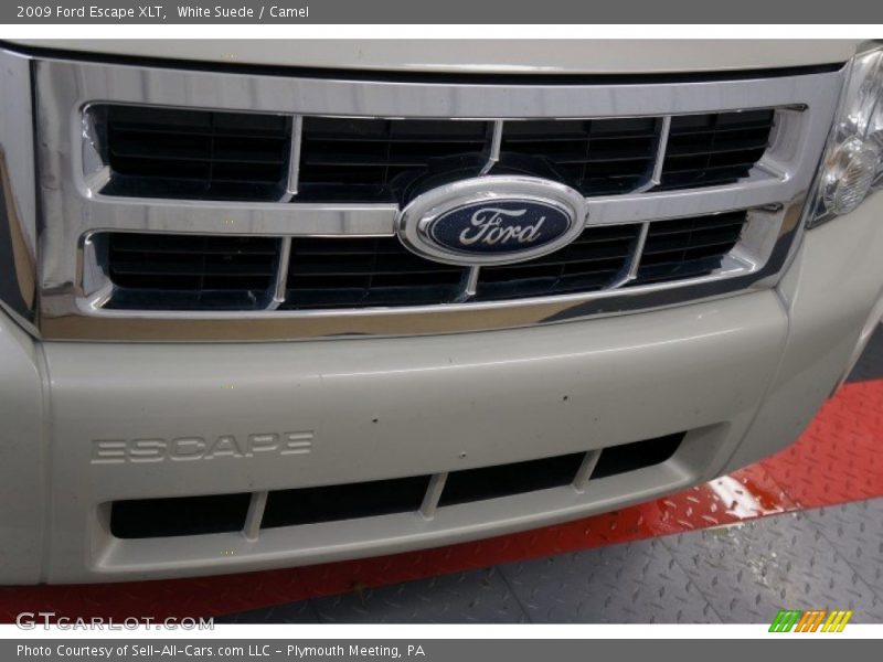 White Suede / Camel 2009 Ford Escape XLT
