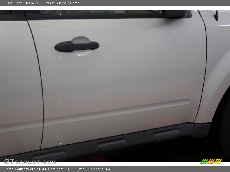 White Suede / Camel 2009 Ford Escape XLT