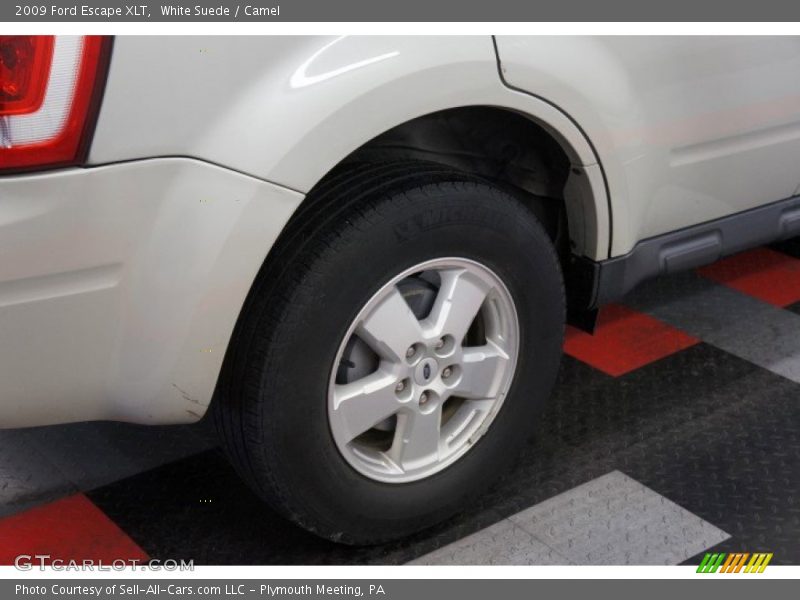 White Suede / Camel 2009 Ford Escape XLT