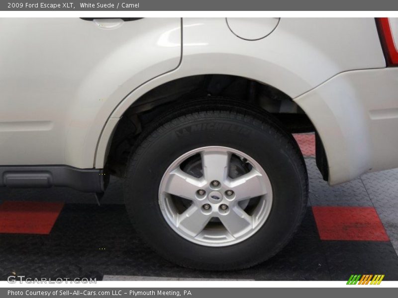White Suede / Camel 2009 Ford Escape XLT