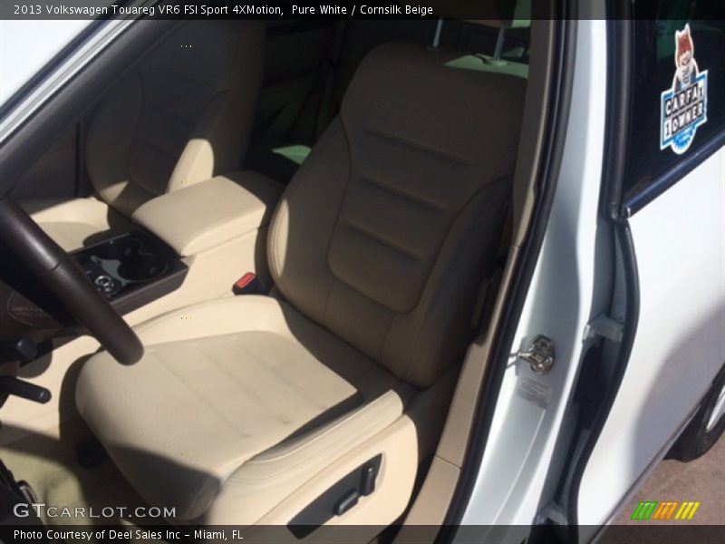 Pure White / Cornsilk Beige 2013 Volkswagen Touareg VR6 FSI Sport 4XMotion